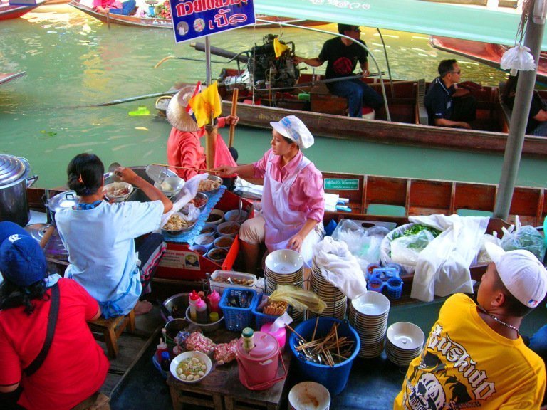 Damnoen saduak floating market Bangkok